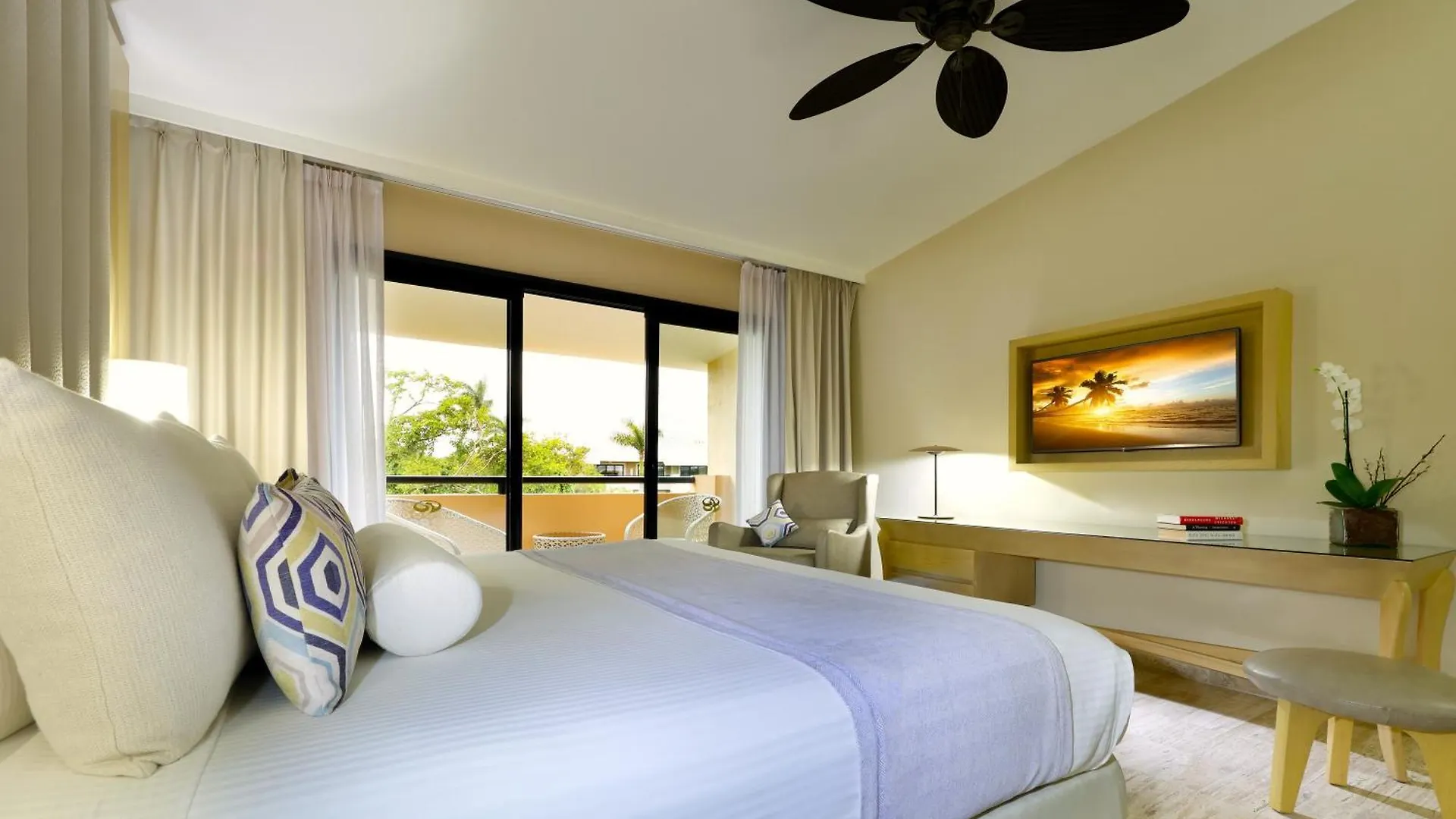 Grand Palladium White Sand Resort & Spa Akumal 5*,