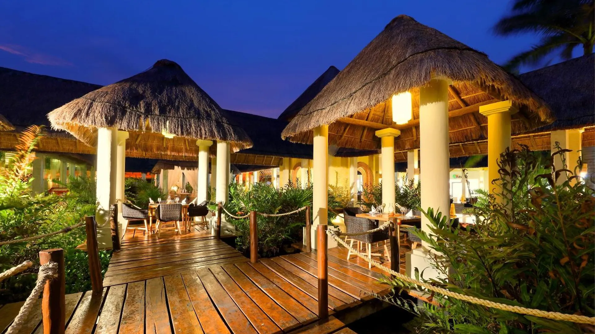 Grand Palladium White Sand Resort & Spa Akumal 5*,