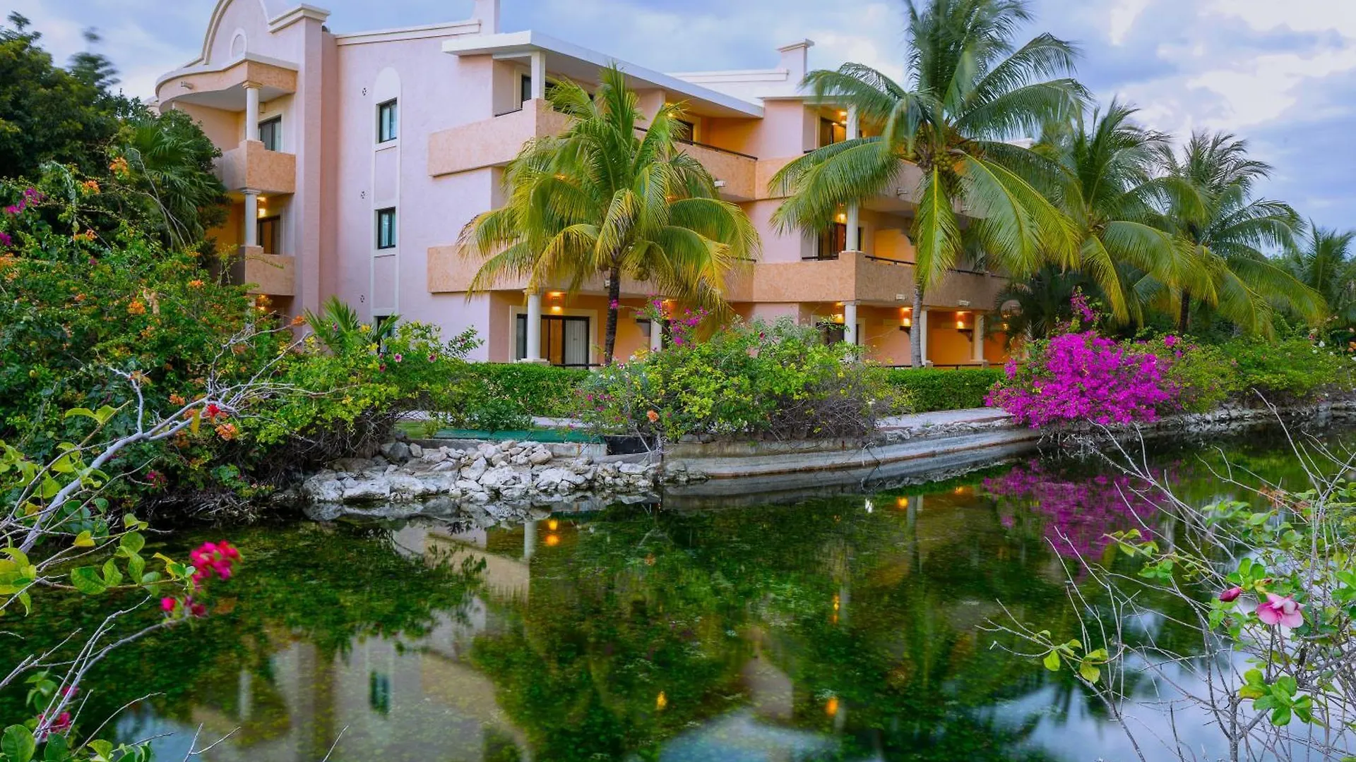 Grand Palladium White Sand Resort & Spa Akumal 5*,  Mexico